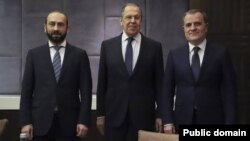 Ermənistan, Rusiya və Azərbaycan xarici işlər nazirləri Ararat Mirzoyan, Sergey Lavrov və Ceyhun Bayramov