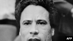 Muammar Qaddafi. 4 Avqust 1975-ci il