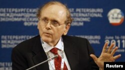 Qlobal proqnozlar verməklə məşğul olan İHS şirkətinin vise-prezidenti Daniel Yergin