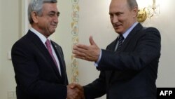 S.Sarkisian və V.Putin