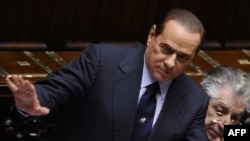 Berlusconi Senatda - 13 dekabr 2010